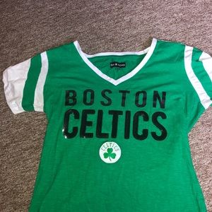 Boston Celtics v neck